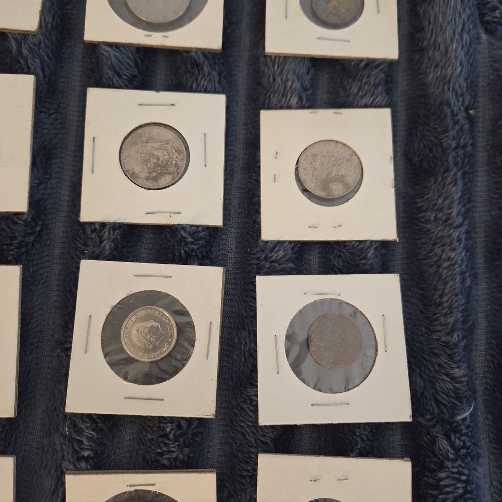 Assorted World Coin Collection Many Errors And Proofs 48 Coins - Picture 9 of 16